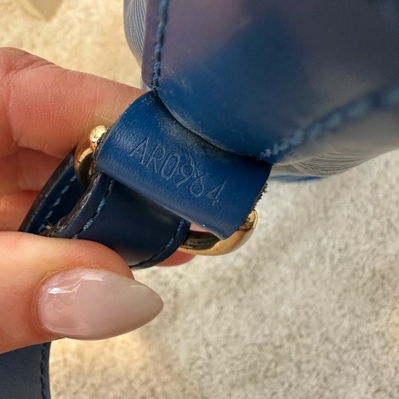 RARE Vintage Louis Vuitton Noé Bucket Bag – Blue Epi Leather France 1994 - Picture 16 of 17